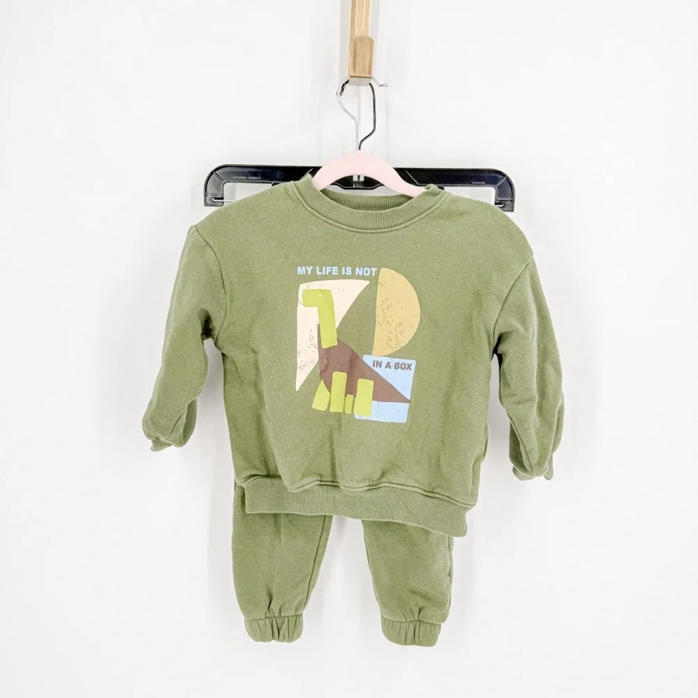 H&M Kids Green Dinosaur Set